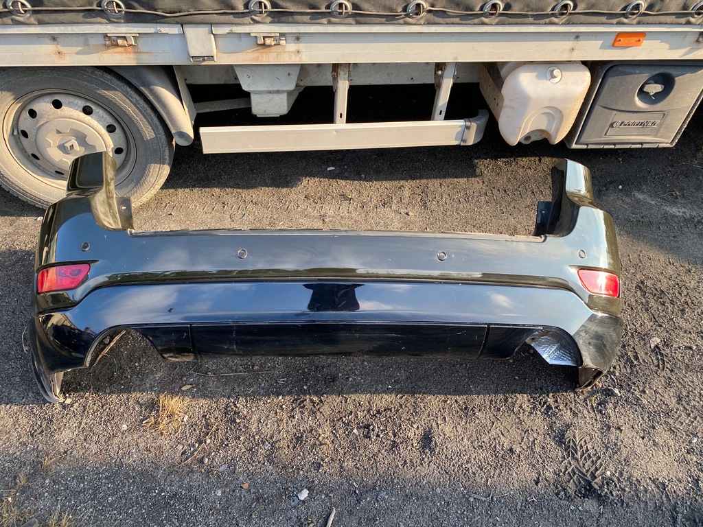 jeep grand cherokee wk2 14  parachoque paragolpes trasero overland ($)