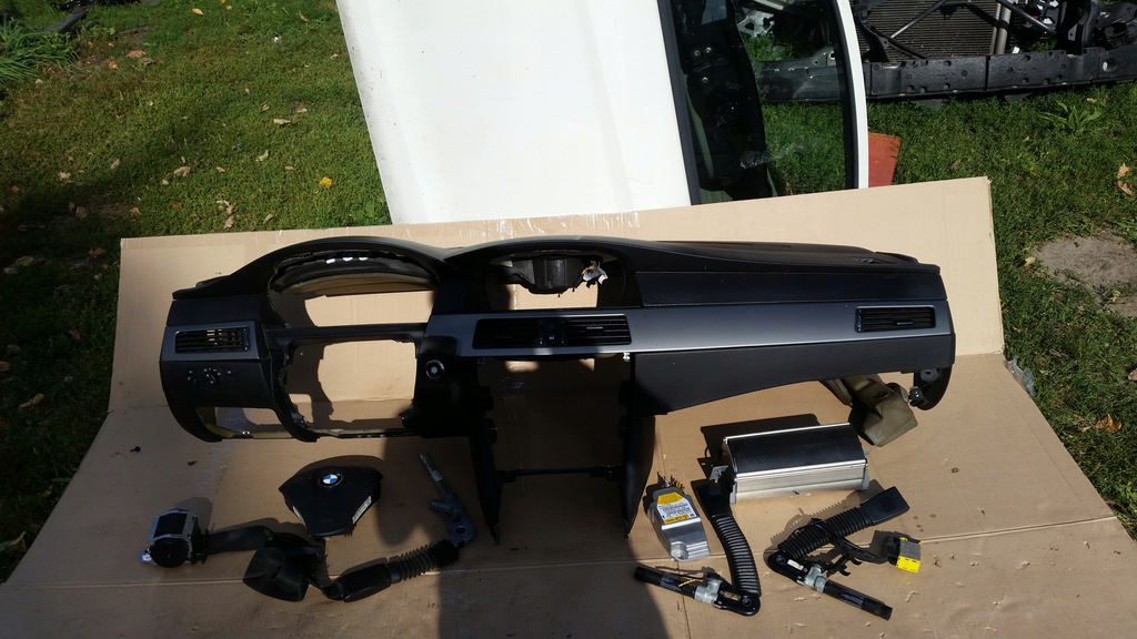 bmw e60 e61 deska rozdzielcza kokpit airbag ($)
