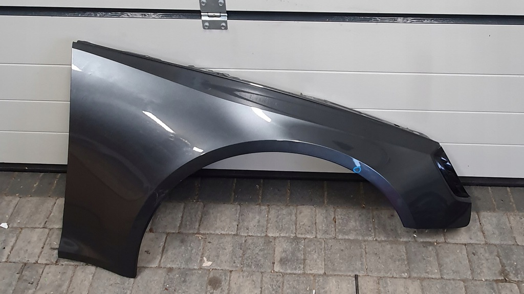 aleta delantero der. rs4 b9 8w0 pń ($)