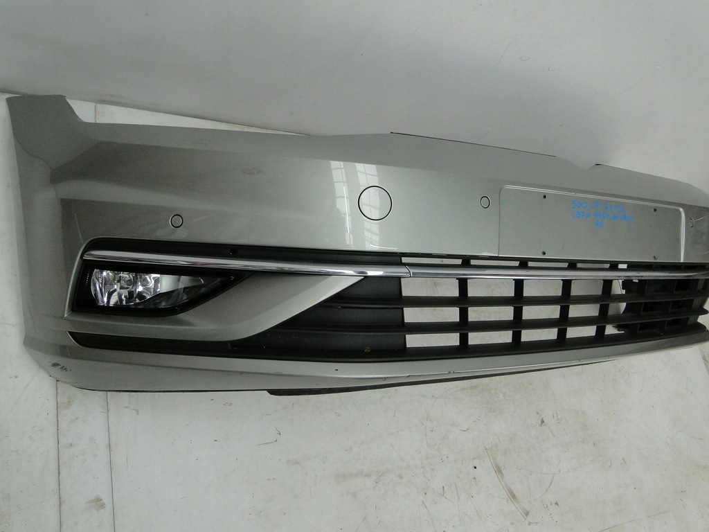 parachoque paragolpes delantero vw golf 7 lift 5g0 lb7w pdc rysy ($)