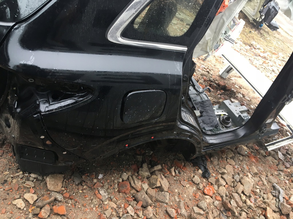 aleta kadjar trasero izq.  ($)