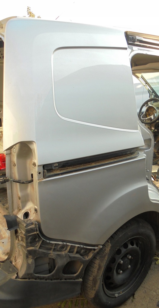 aleta trasero lado der. ford transit courier ($)