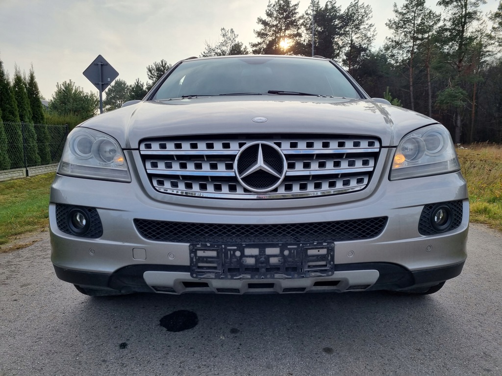 mercedes ml w164 05 08 parte delantera capó tapa c723 ($)