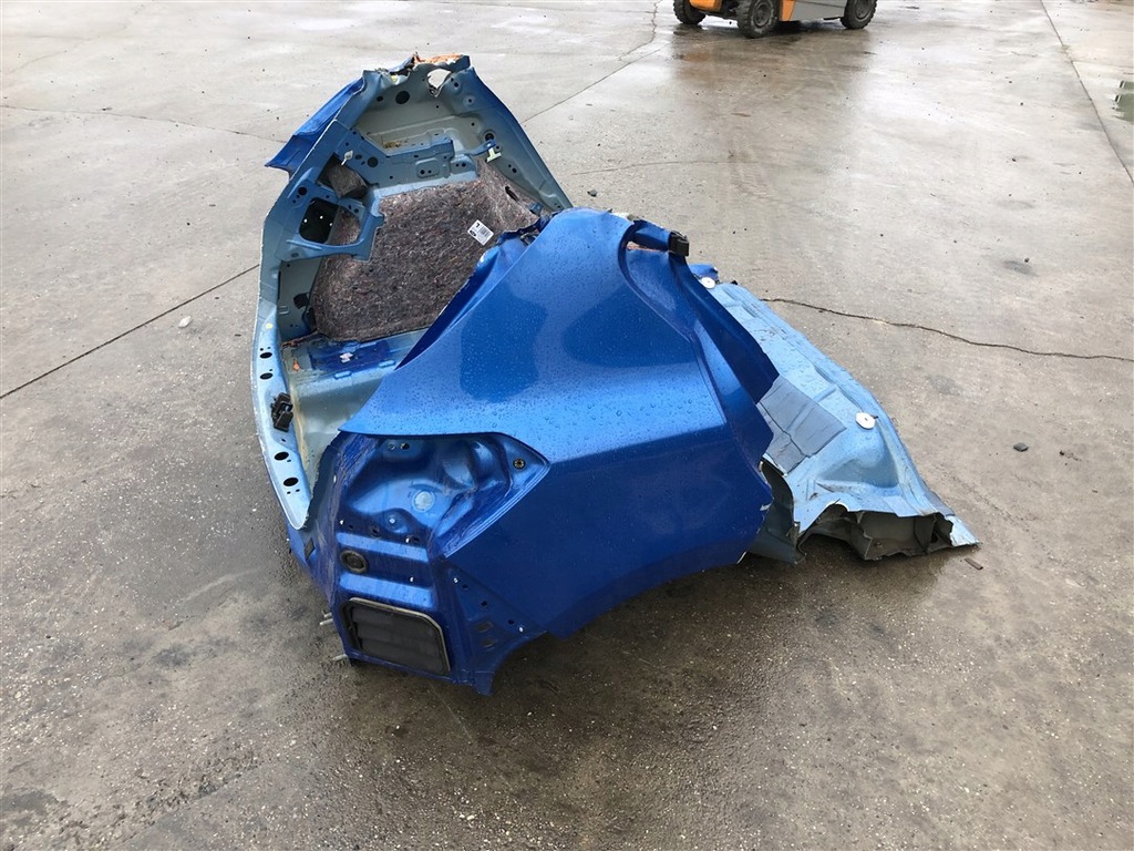 corte aleta der. trasero focus mk4 hb ij 18  ($)