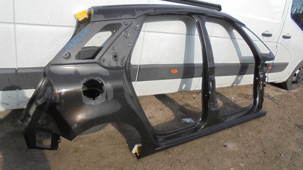 c4 picasso 2 2015r aleta der. trasero talonera pilar