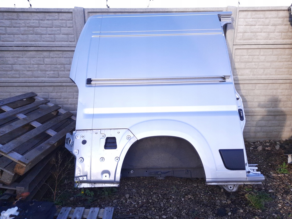 ducato iii lado aleta corte trasero der.  (średni) ($)