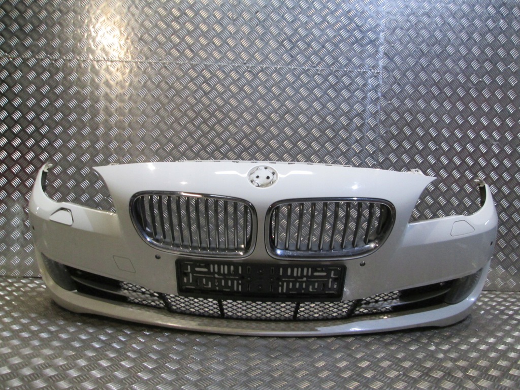 bmw f10 f11 parachoque paragolpes delantero halogen rejilla alpin 300 ($)