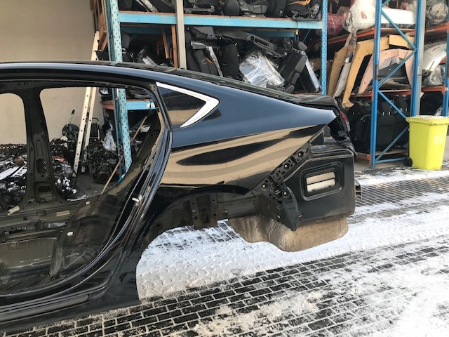 aleta corte trasero izq.  der.  insignia b 17  ($)