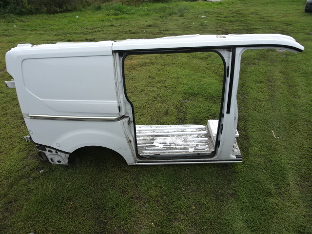 corte aleta lado der. trasero transit custom ($)