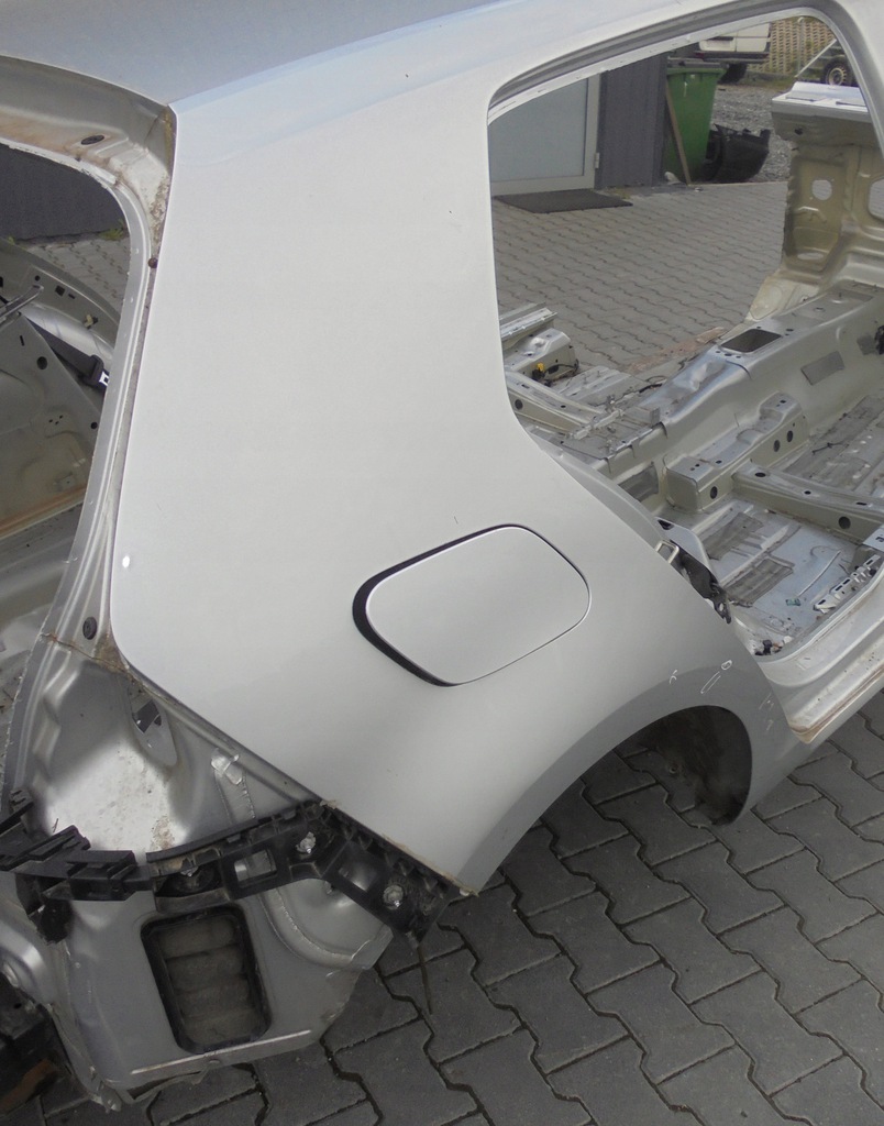 vv golf vii 7 aleta corte der.  trasero ($)