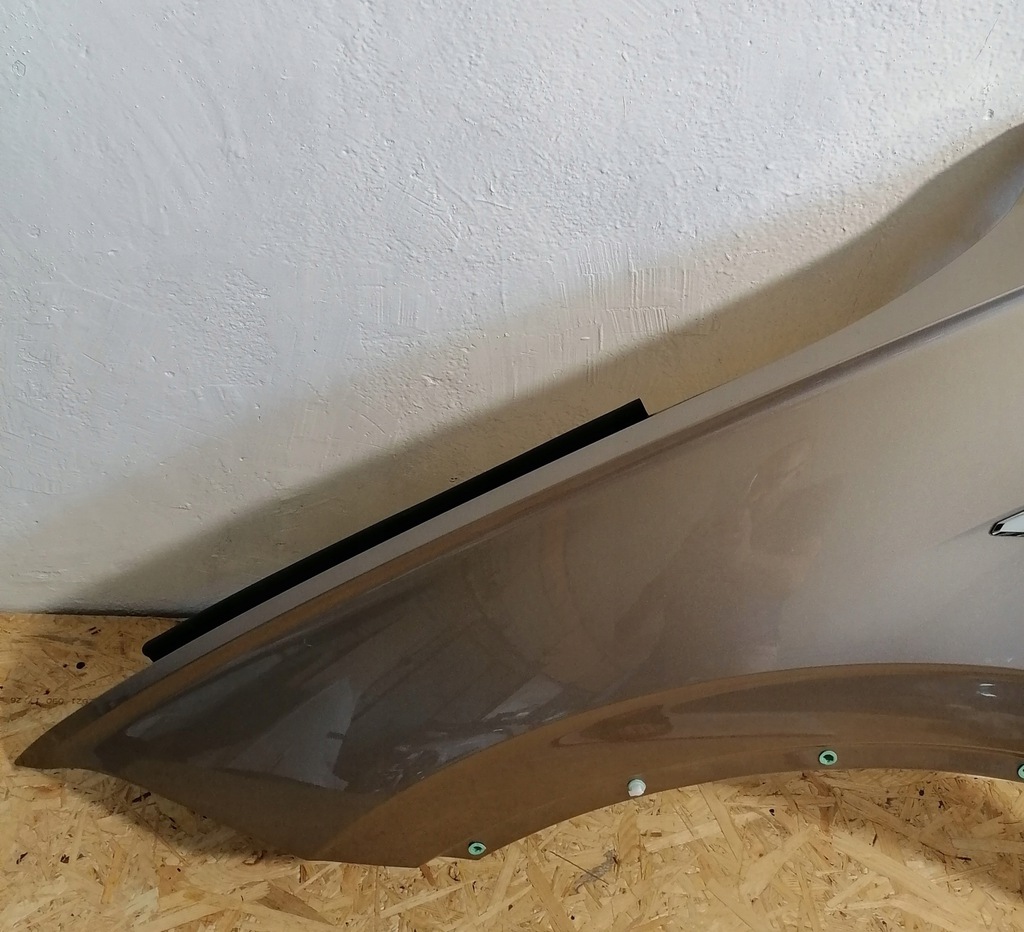 vw touareg iii 3 aleta izq.  delantero lc1y gold ($)