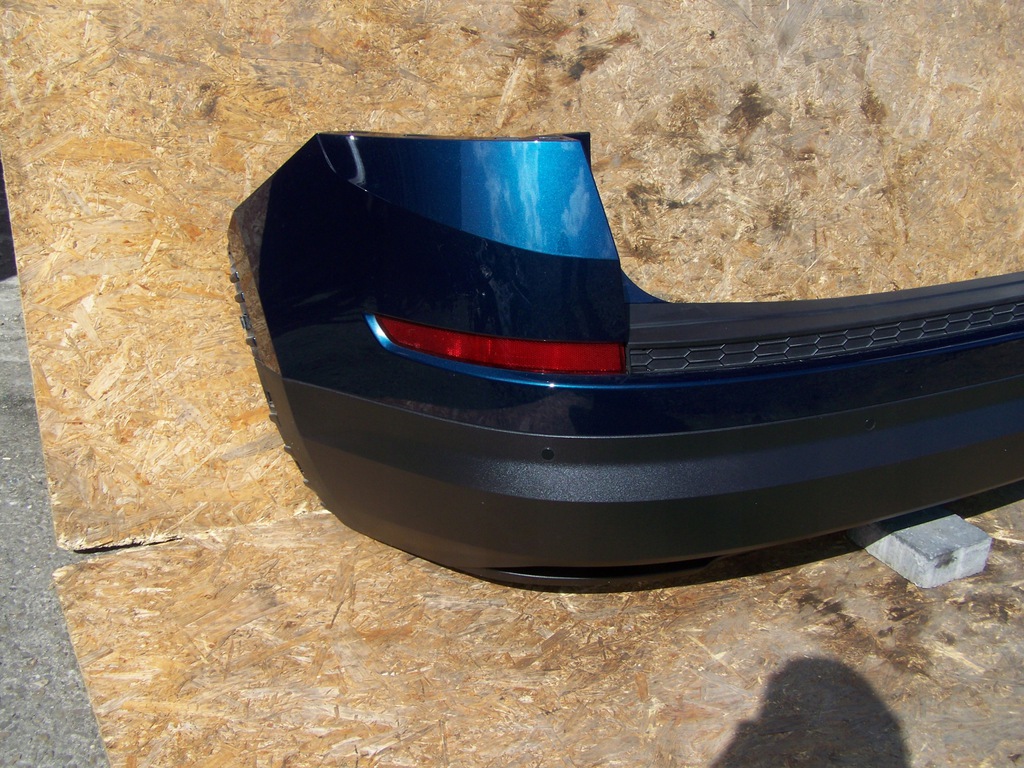 parachoque paragolpes trasero skoda kodiaq scout pdc original lw5q ($)