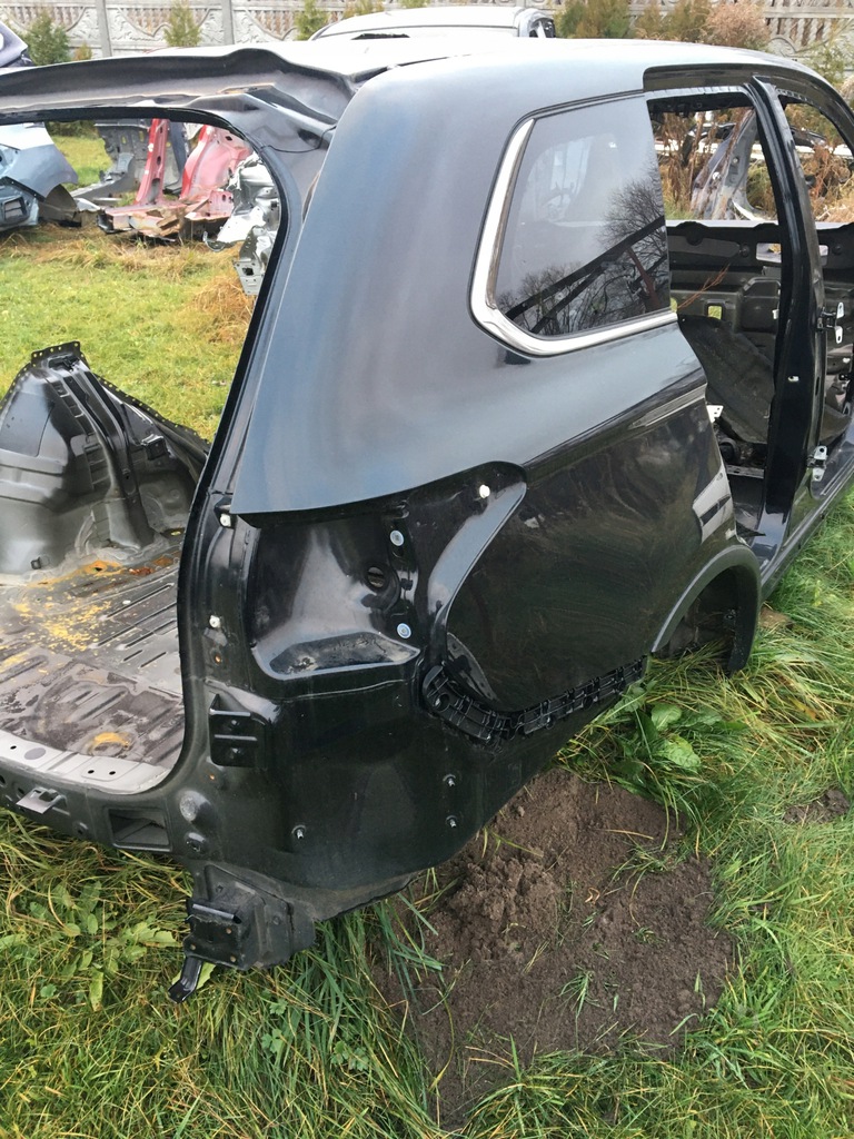 mitsubushi outlander. 2018 banera cinturon aleta trasero ($)