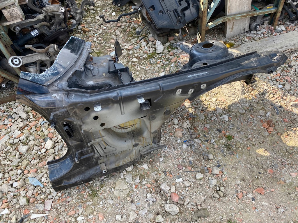 corte podluznica delantal der.  bmw z4 e89 ($)