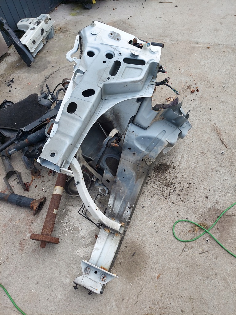 grand cherokee wk2 11 20r corte izq.  delantero ($)