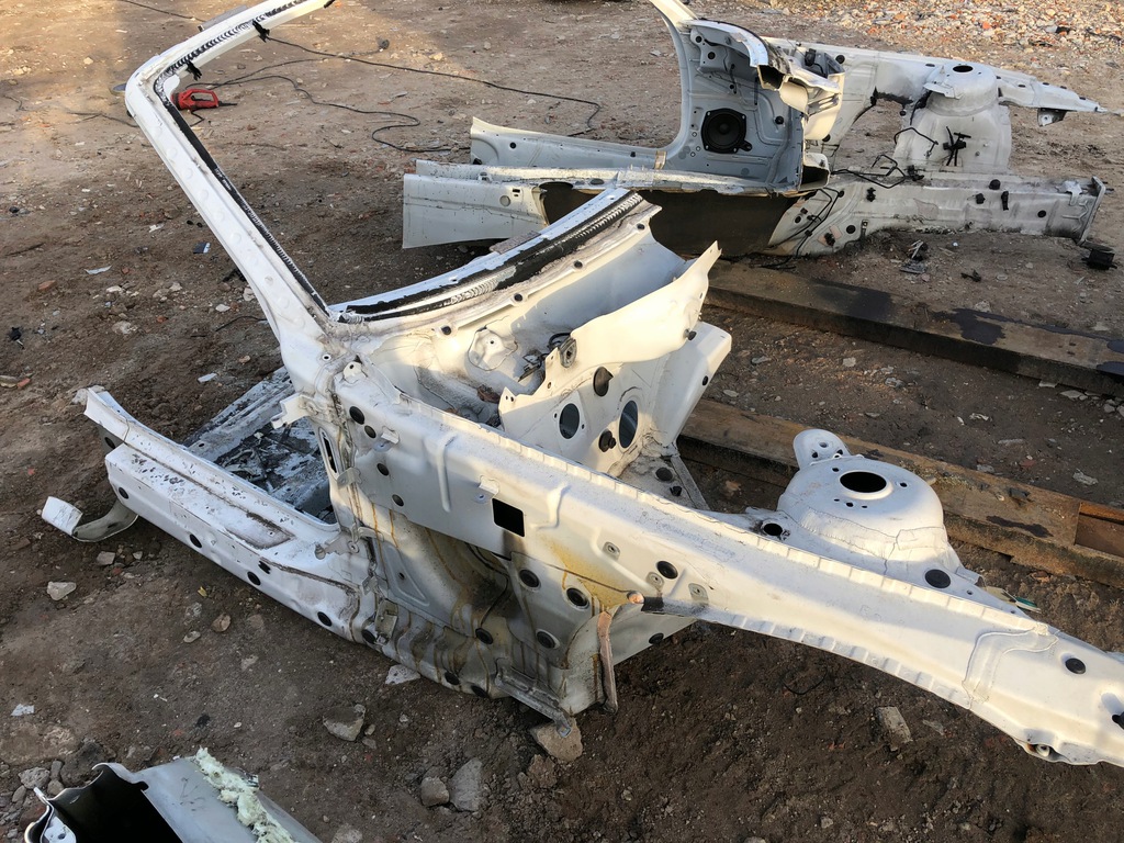 corte talonera der. delantero bmw z4 e89 ($)