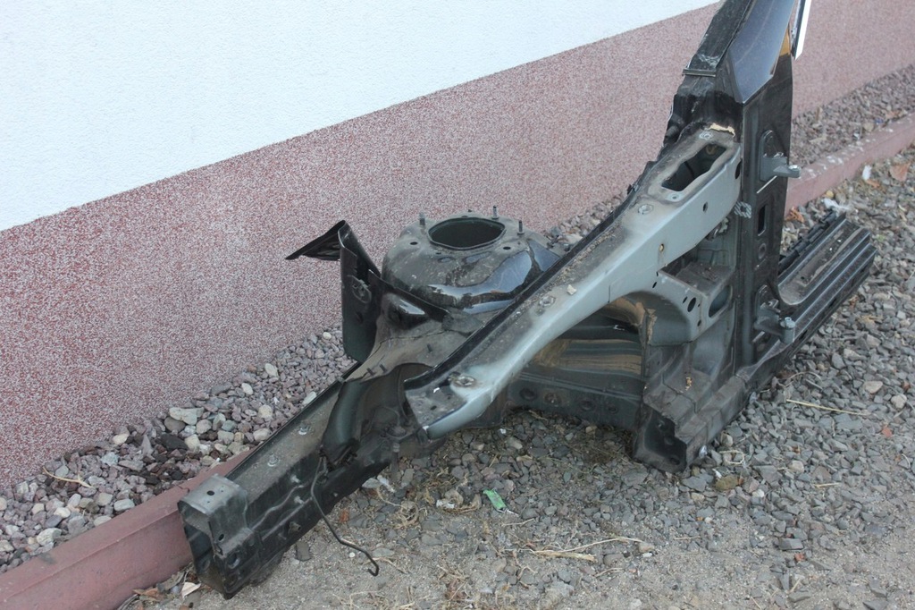 mercedes w218 corte parte delantera izq.  ($)