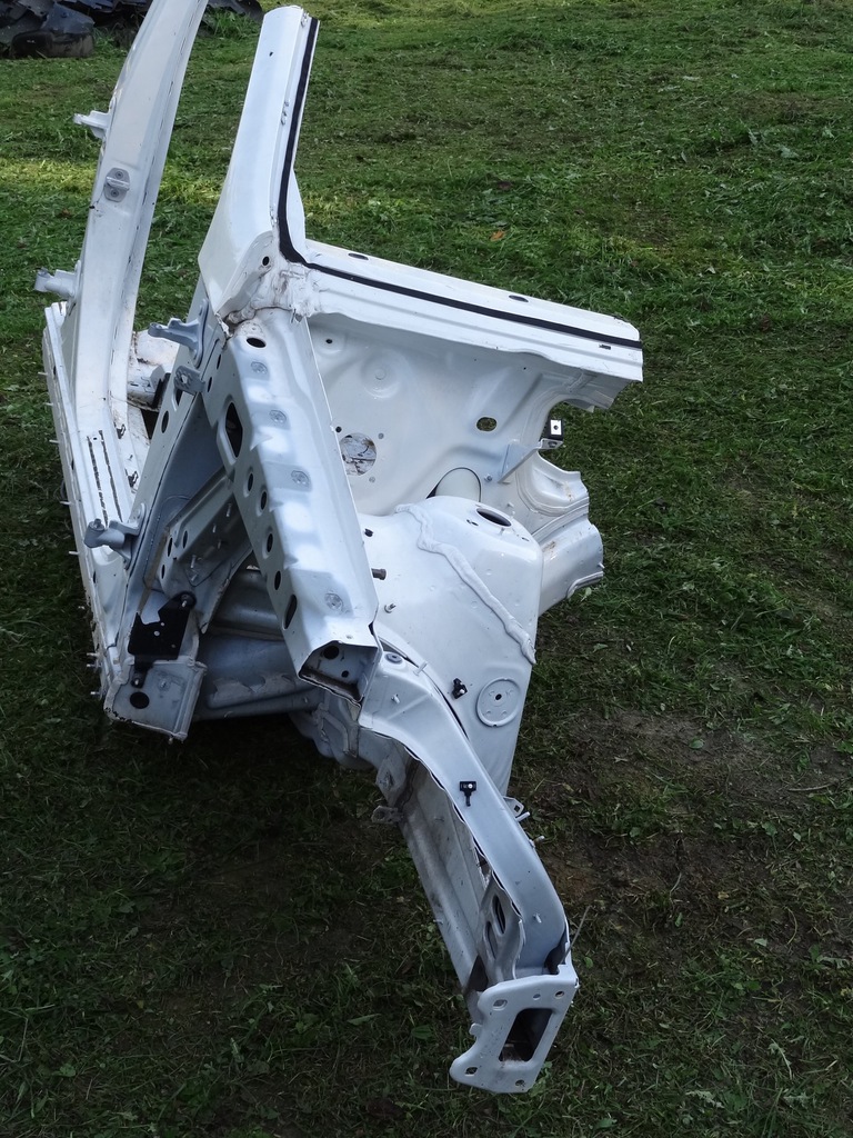 corte der.  podłurznica mercedes ml w166 ($)