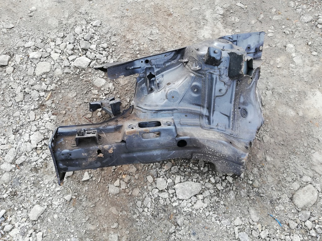 audi a3 8v5 corte delantal larguero der.  ($)