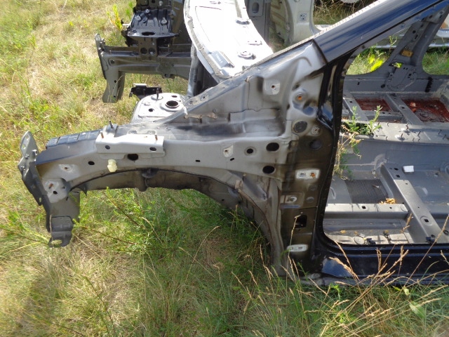 clio 4 iv lift larguero corte parte delantera izq.  ($)