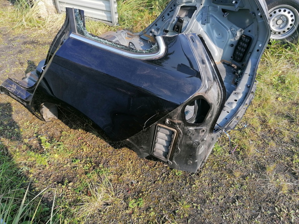 volvo v60 plug in hybrid trasero cinturon trasero suelo ($)