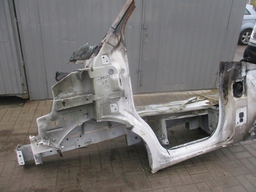 corte larguero izq.  delantero renault master iii ($)