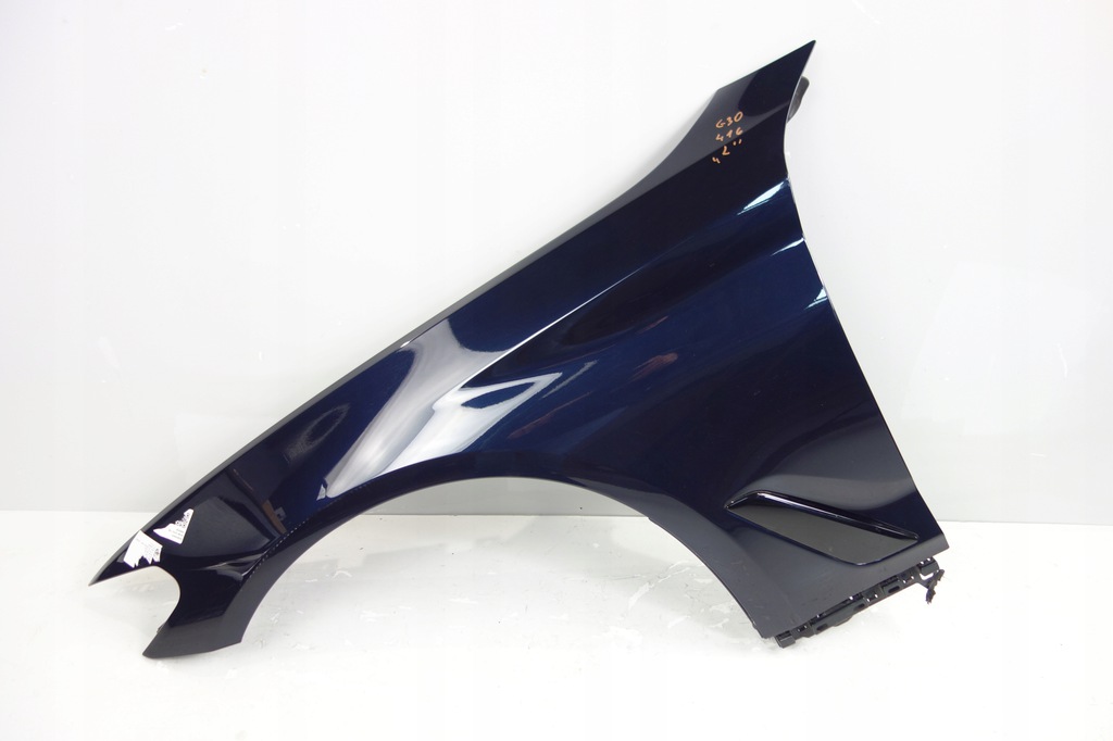 aleta izq.  g30 g31 416 carbon schawrz ($)