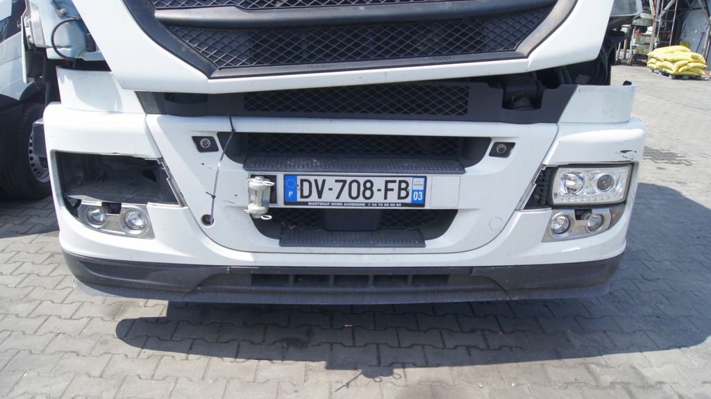 iveco stralis 15r hi way parachoque paragolpes delantero e6 ($)
