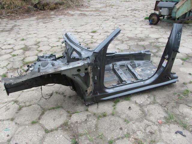 corte izq.  delantero audi a6 c7 2017r  lz7s ($)