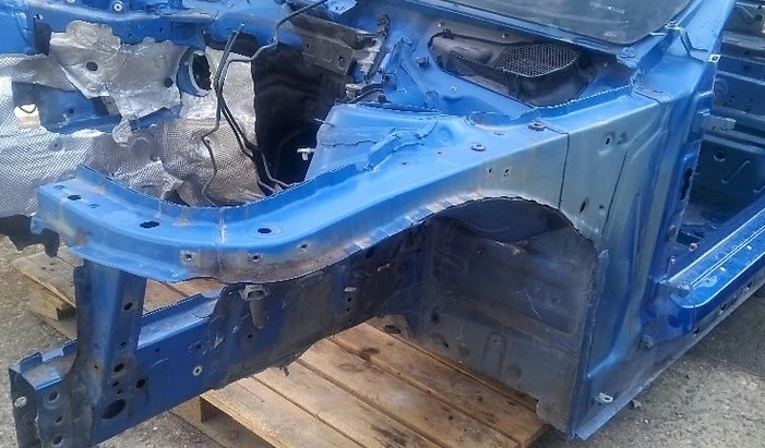 corte izq.  largo bmw f32 f36 f33 talonera ($)