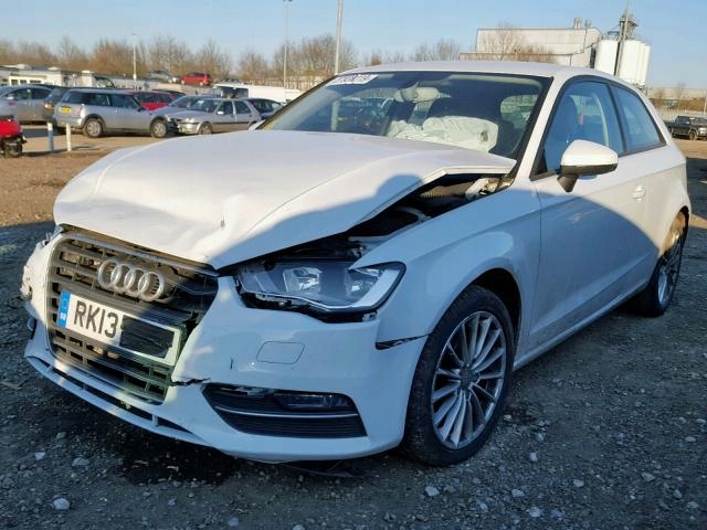 audi a3 8v 5d corte der.  parte delantera 13r ($)