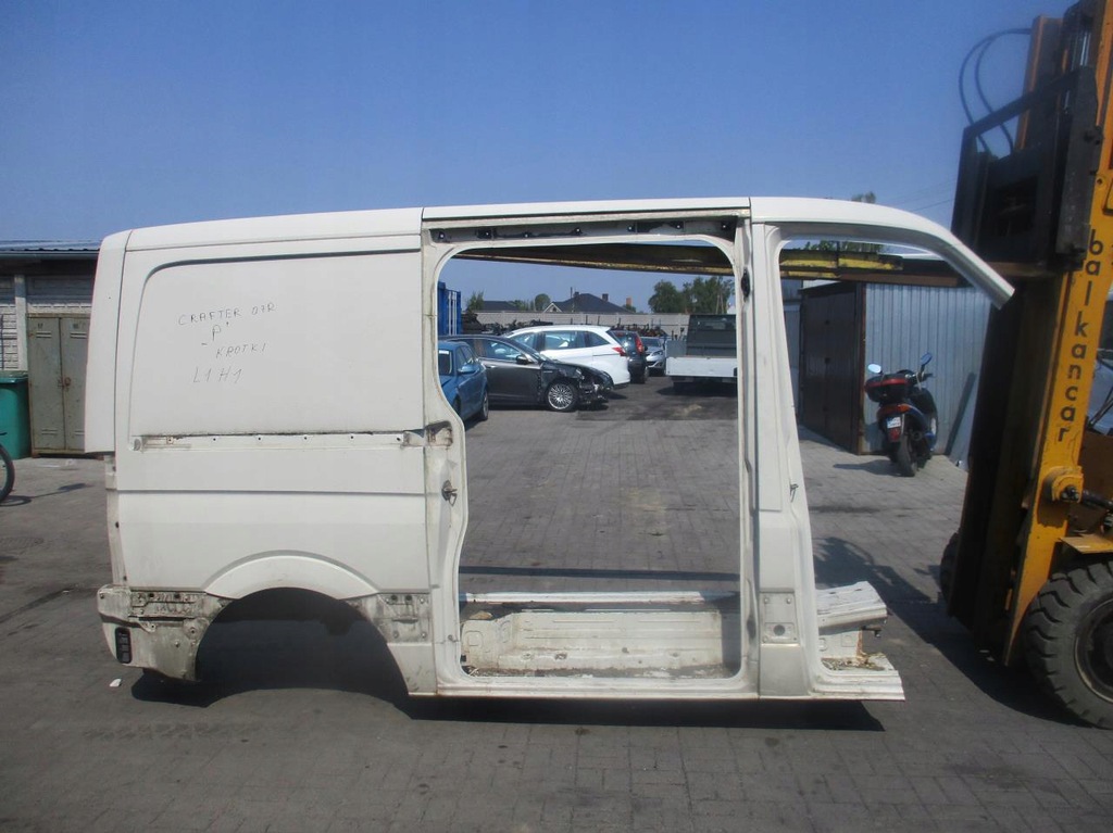 aleta umbral chapa der. lado crafter l1h1 ($)