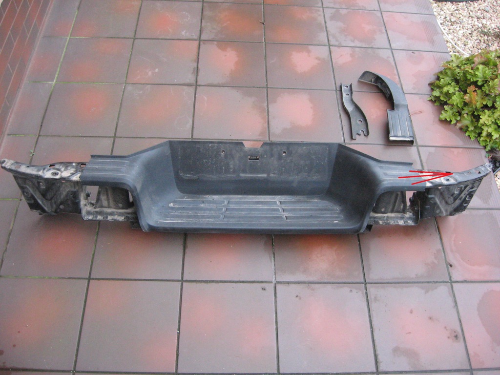 parachoque paragolpes trasero   stopień   toyota hilux   2015 ($)