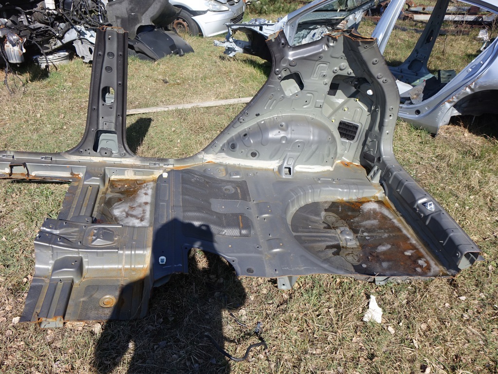 corte aleta der. trasero umbral hyundai tucson ii ($)