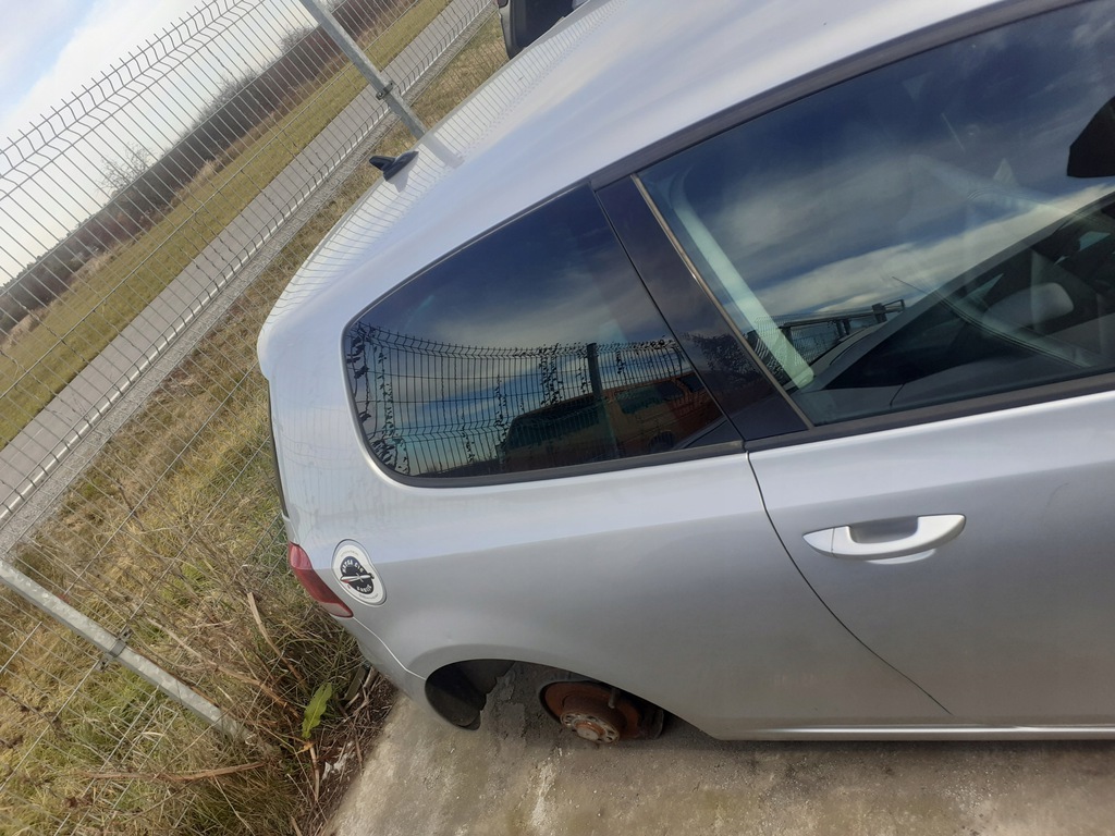 aleta trasero der. corte vw golf vi hb 3d ($)