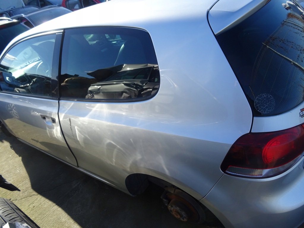 aleta trasero izq.  corte vw golf vi hb 3d ($)