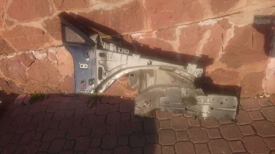 larguero corte delantal der.  golf vii 7 lc9x ($)