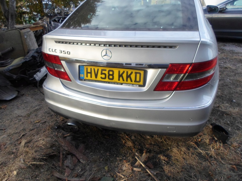 mercedes w203 clc parachoque paragolpes trasero c775 solapas 2009 rok ($)