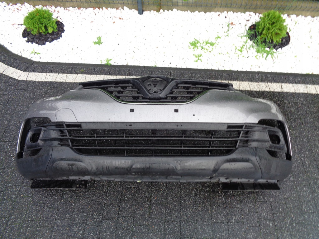 parachoque paragolpes calandra tapa renault captur lift ładny stan ($)