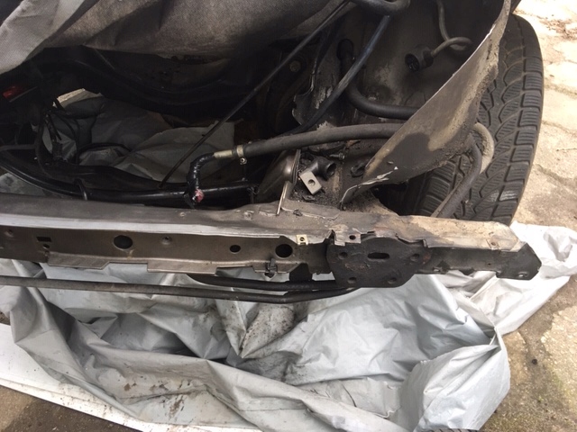 pas delantero bajo parachoque paragolpes mercedes 107 ($)