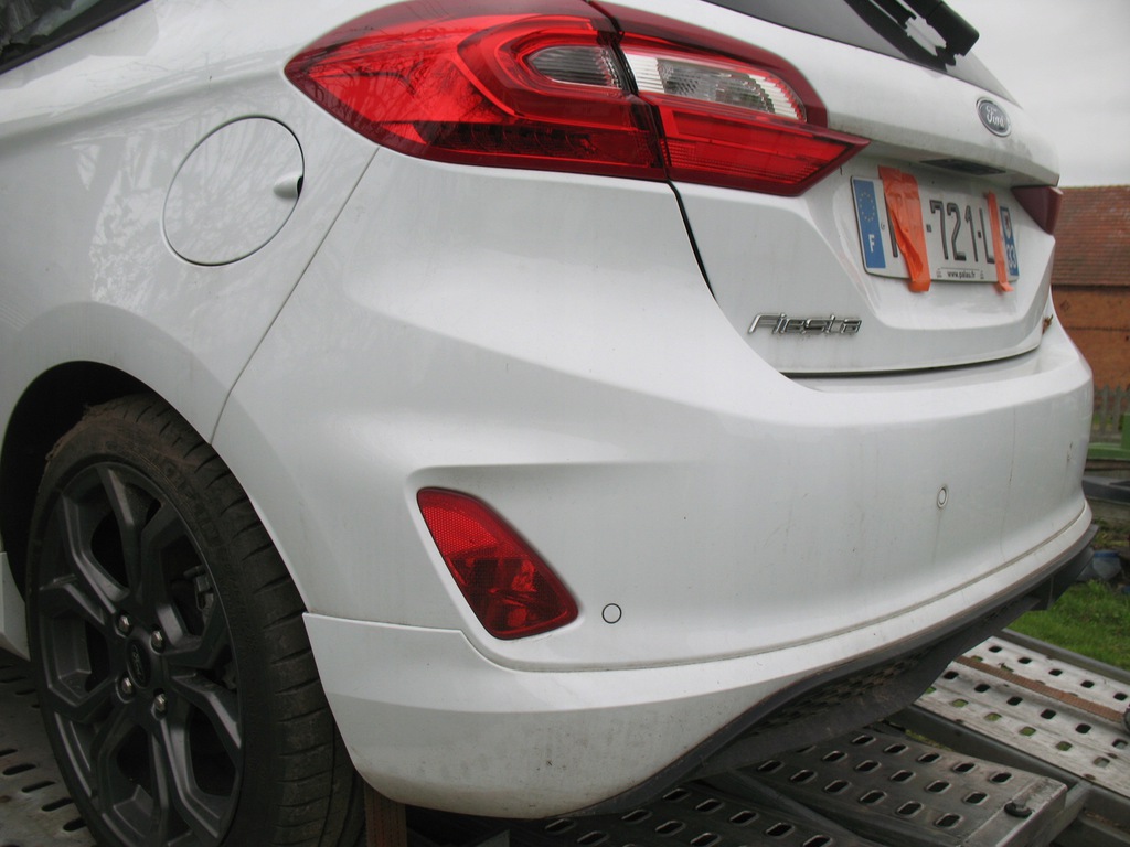 fiesta mk8 2019r parachoque paragolpes trasero pdc, st line , hh ($)