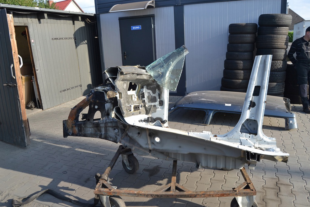mercedes ml w166 corte der.  delantero ($)