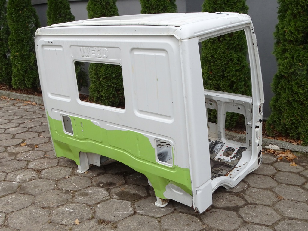 iveco eurocargo iii 08 15 corte der. trasero ($)