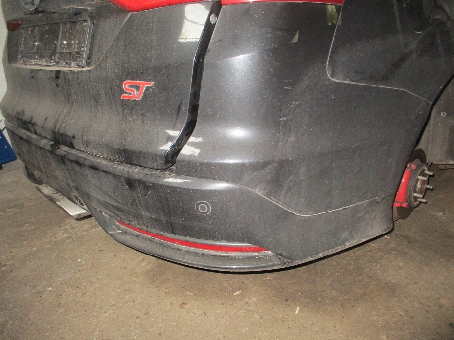 ford focus mk3 lift st ranchera parachoque paragolpes trasero ff ($)