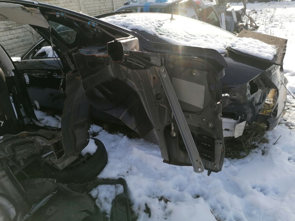 infiniti m37 q70 corte der.  trasero aleta poszyc ($)