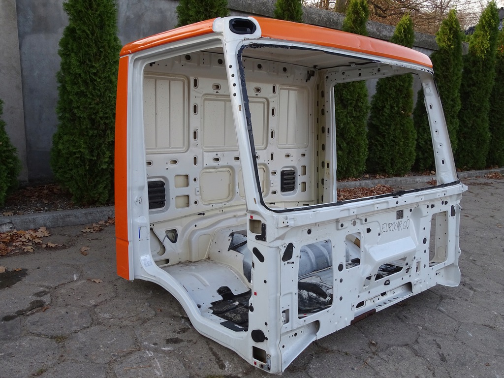iveco eurocargo iii 08 15 corte der. delantero ($)