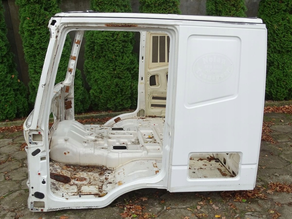 iveco stralis e3/4/5 chapado lado corte izq.  ($)