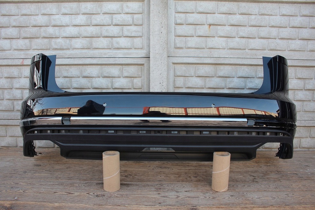 parachoque paragolpes trasero vw touareg iii 760 18 21 ($)