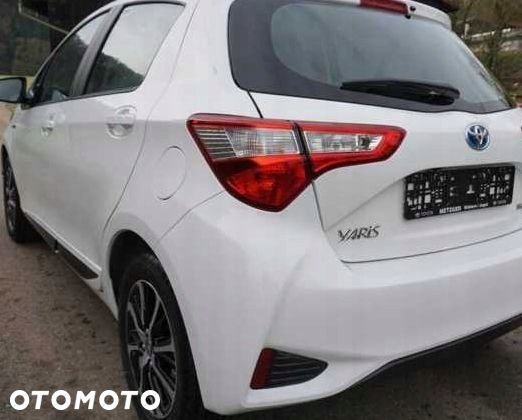 corte aleta der. trasero der.  yaris iii ($)