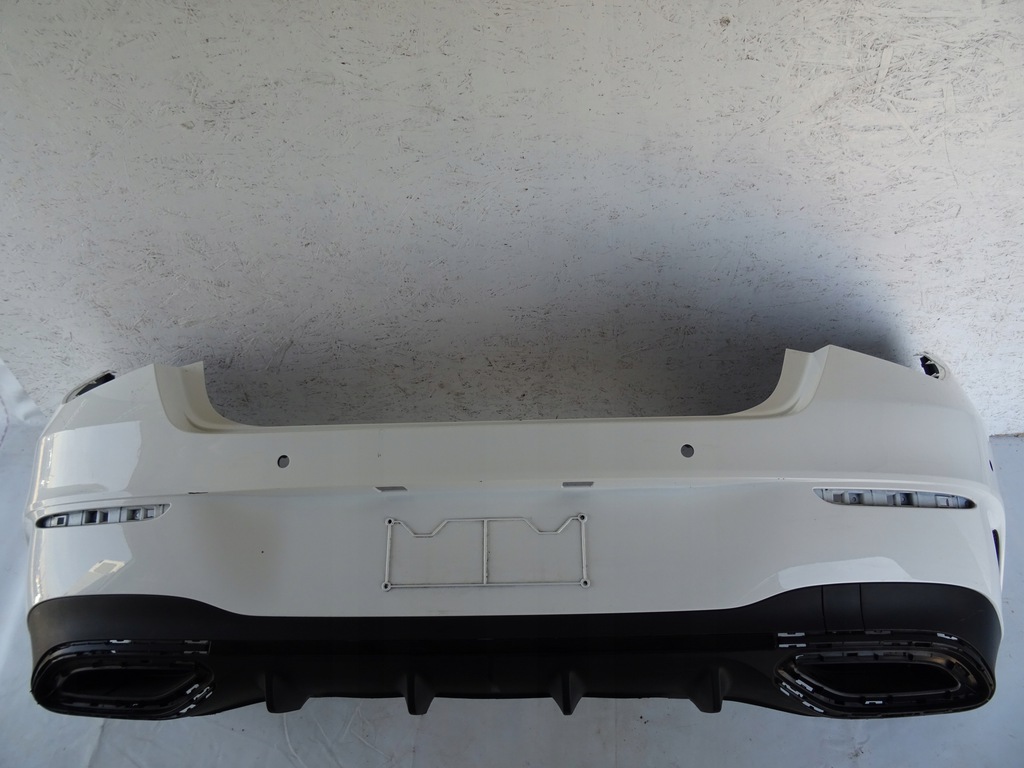 parachoque paragolpes trasero mercedes 118 cla amg ($)